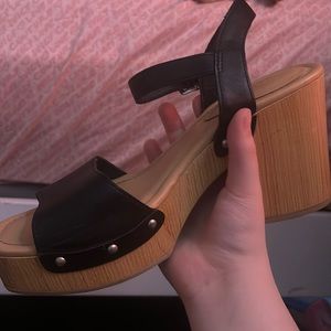 Black 9.5 heels, square toe